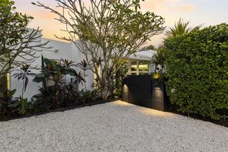 6014 SW 22nd St, Miami, FL 33155