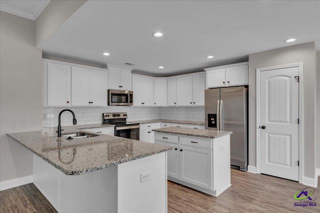 629 Broderick, Warner Robins, GA 31088