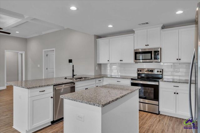 629 Broderick, Warner Robins, GA 31088