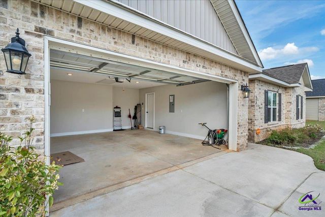 629 Broderick, Warner Robins, GA 31088