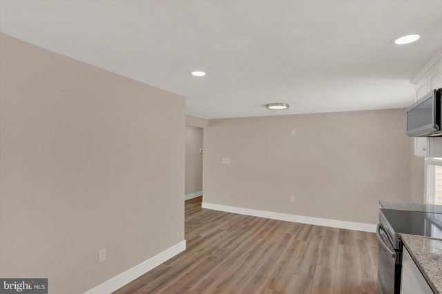 127 LAKEVIEW DR, Carlisle, PA 17013