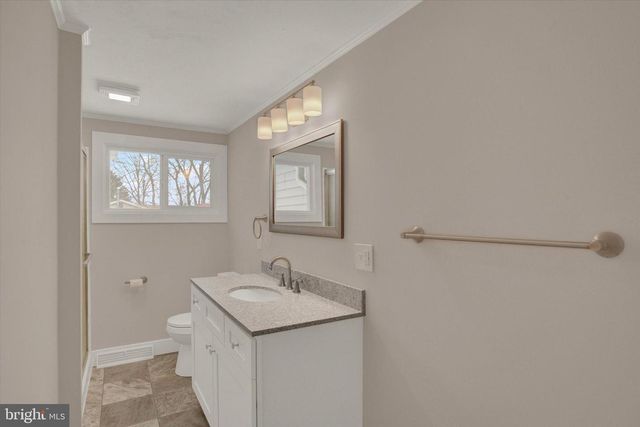 127 LAKEVIEW DR, Carlisle, PA 17013