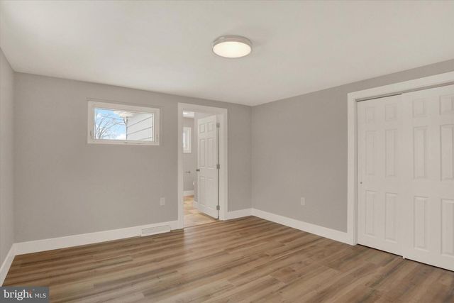 127 LAKEVIEW DR, Carlisle, PA 17013