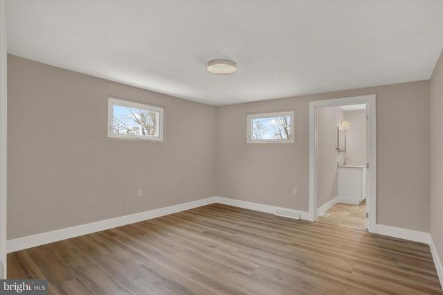 127 LAKEVIEW DR, Carlisle, PA 17013