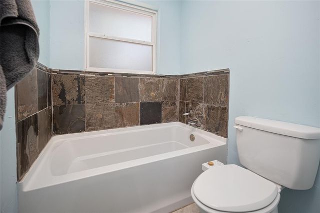 118 Oakside Drive, Oklahoma City, OK 73160