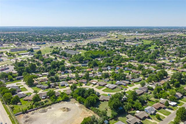 118 Oakside Drive, Oklahoma City, OK 73160
