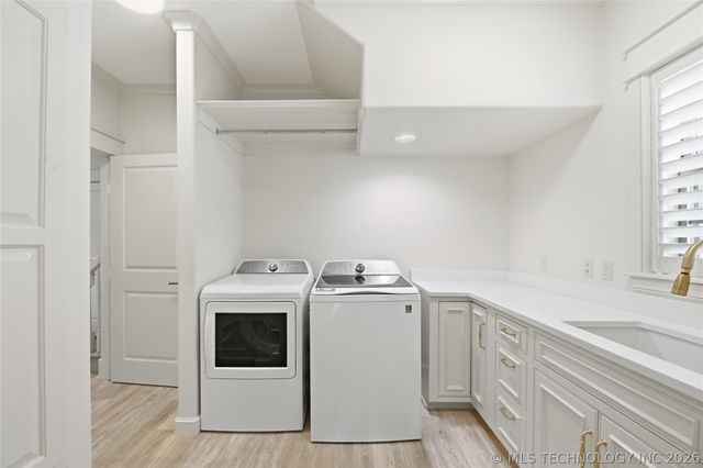 8405 S Olympia Avenue, Tulsa, OK 74132