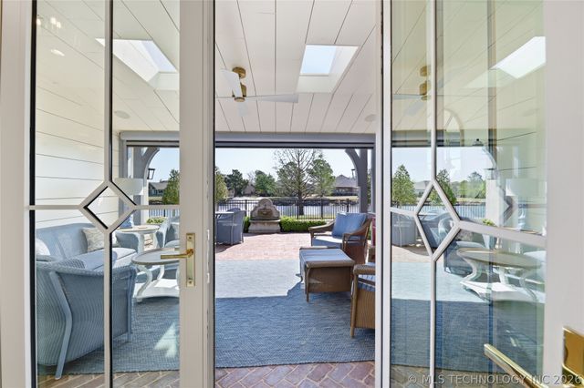 8405 S Olympia Avenue, Tulsa, OK 74132