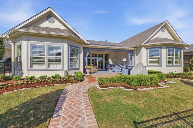 8405 S Olympia Avenue, Tulsa, OK 74132