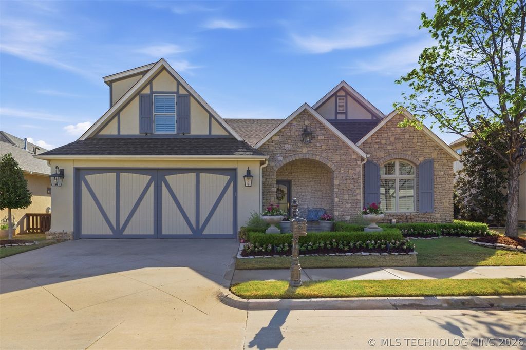 8405 S Olympia Avenue, Tulsa, OK 74132