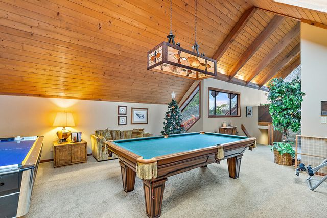 6401 Hillcrest Road, Medford, OR 97504