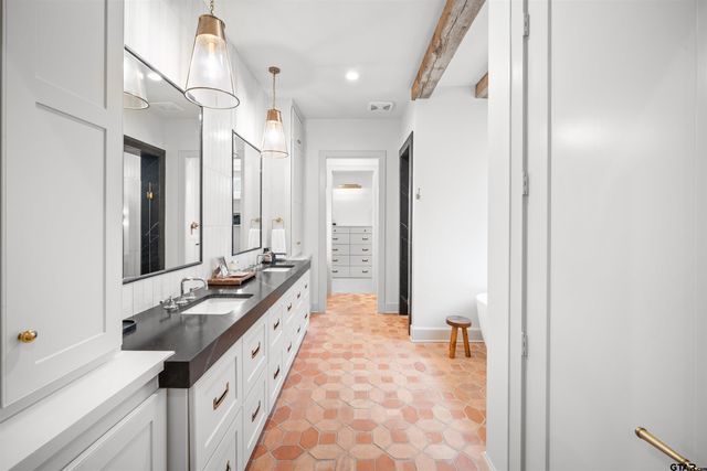 1555 Chaparrel Run, Tyler, TX 75703