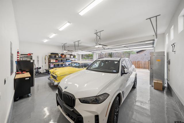 1555 Chaparrel Run, Tyler, TX 75703