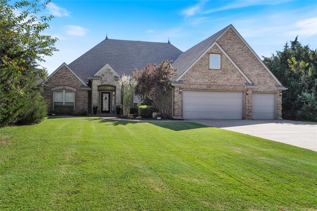 508 E Olivia Terrace, Mustang, OK 73064