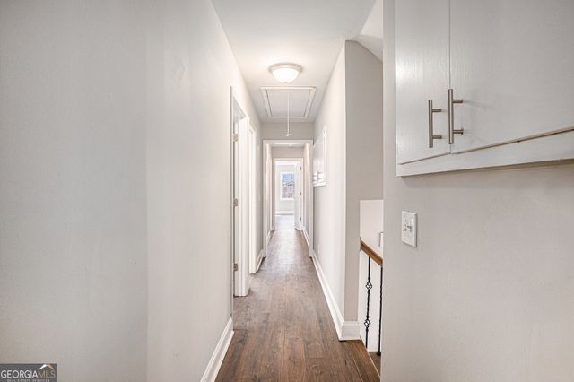 4521 S Roberts Drive, Sugar Hill, GA 30518