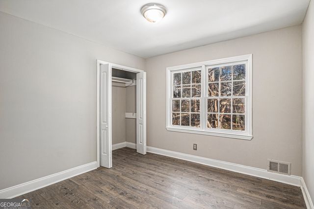 4521 S Roberts Drive, Sugar Hill, GA 30518