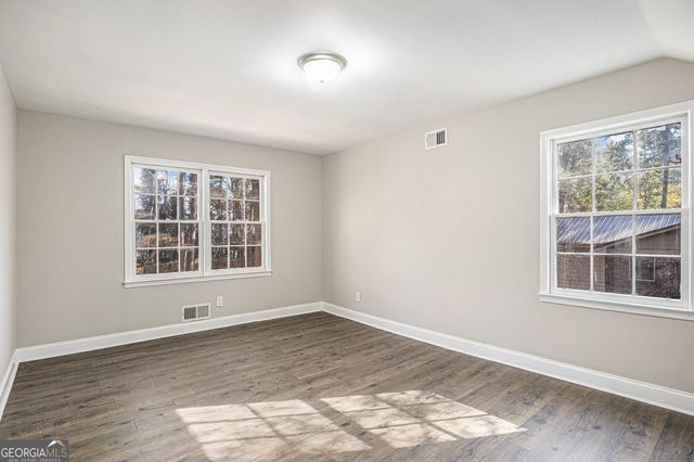 4521 S Roberts Drive, Sugar Hill, GA 30518