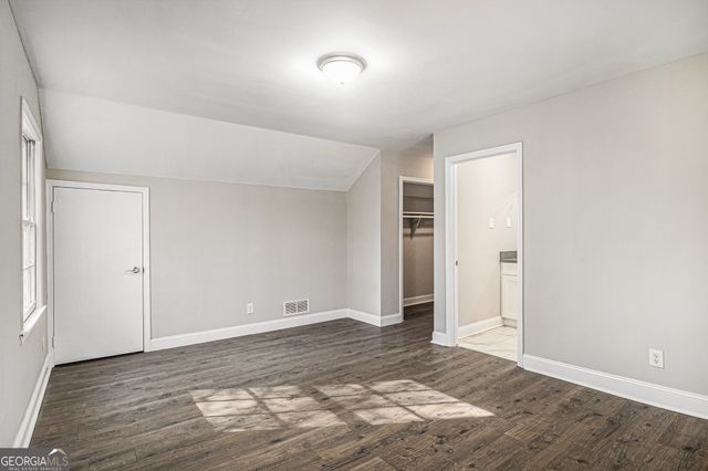 4521 S Roberts Drive, Sugar Hill, GA 30518