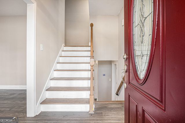 4521 S Roberts Drive, Sugar Hill, GA 30518