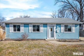 109 BERRY Road, Marquette Heights, IL 61554