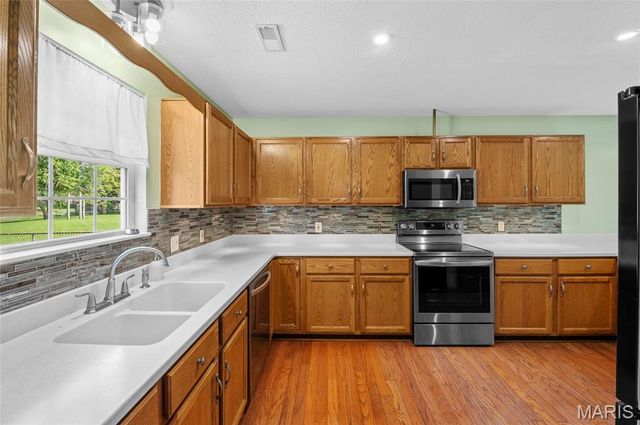 114 Del Rio Court, Belleville, IL 62221