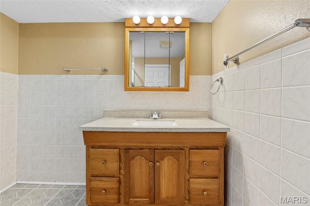 114 Del Rio Court, Belleville, IL 62221