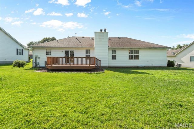 114 Del Rio Court, Belleville, IL 62221