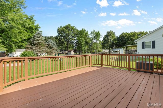 114 Del Rio Court, Belleville, IL 62221