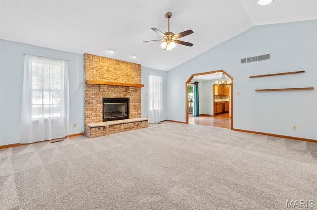 114 Del Rio Court, Belleville, IL 62221