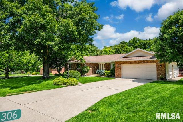 306 WHITE OAK Court, East Peoria, IL 61611