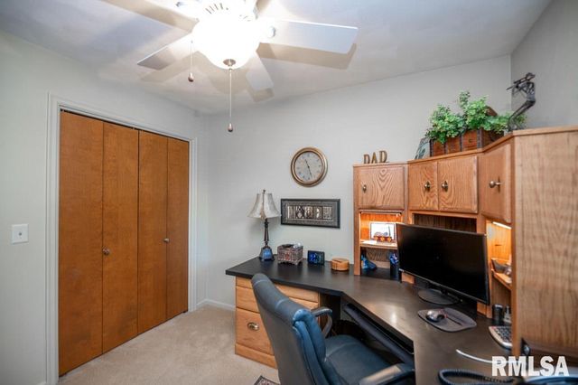 306 WHITE OAK Court, East Peoria, IL 61611