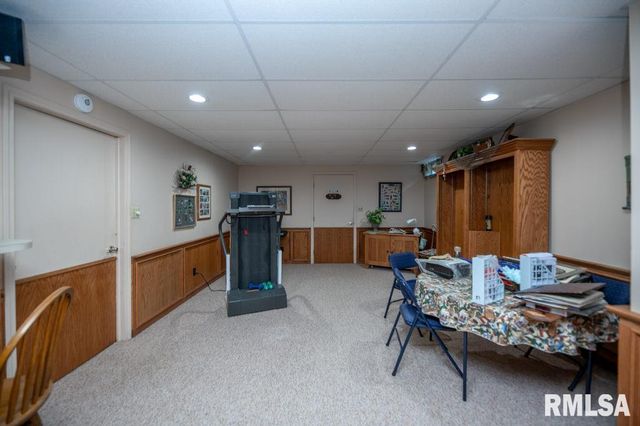 306 WHITE OAK Court, East Peoria, IL 61611