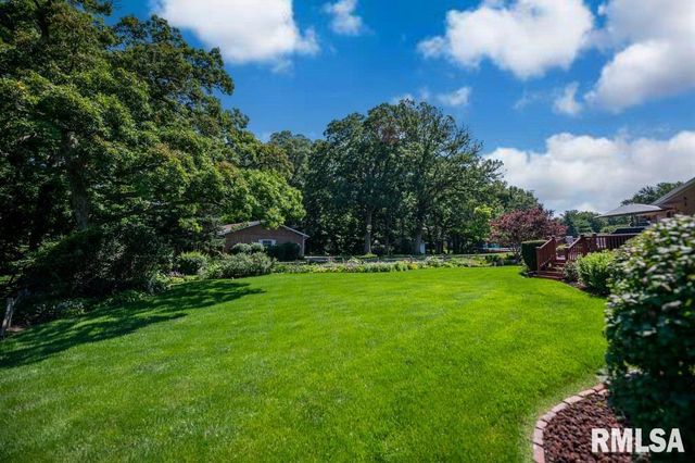 306 WHITE OAK Court, East Peoria, IL 61611