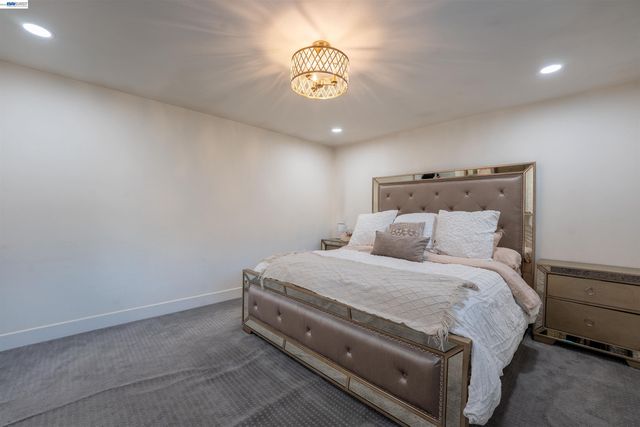 214 Devon Ave, Pleasant Hill, CA 94523