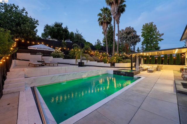 214 Devon Ave, Pleasant Hill, CA 94523