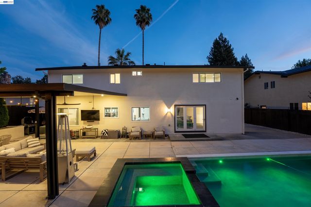 214 Devon Ave, Pleasant Hill, CA 94523
