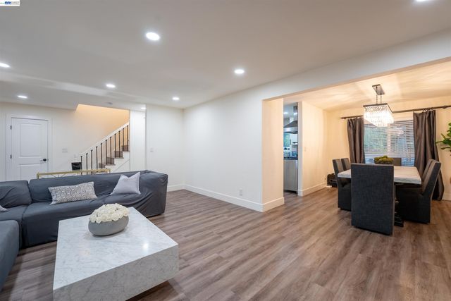 214 Devon Ave, Pleasant Hill, CA 94523