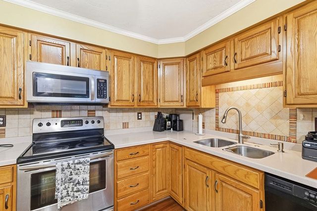 610 South Franklin Street B204, Holbrook, MA 02343