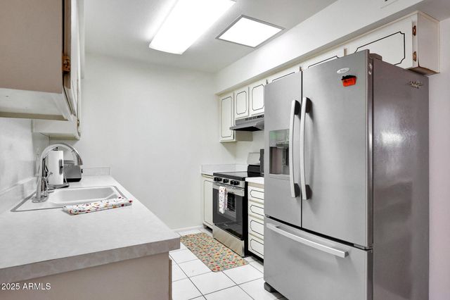 9935 W THUNDERBIRD Boulevard, Sun City, AZ 85351