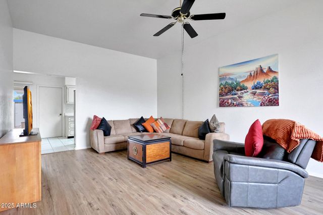 9935 W THUNDERBIRD Boulevard, Sun City, AZ 85351