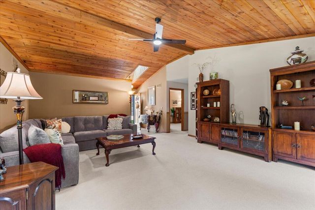 N103W15923 Founders LANE, Germantown, WI 53022
