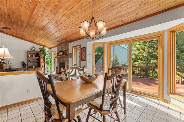 N103W15923 Founders LANE, Germantown, WI 53022