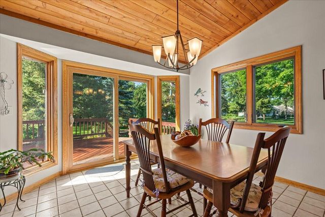 N103W15923 Founders LANE, Germantown, WI 53022