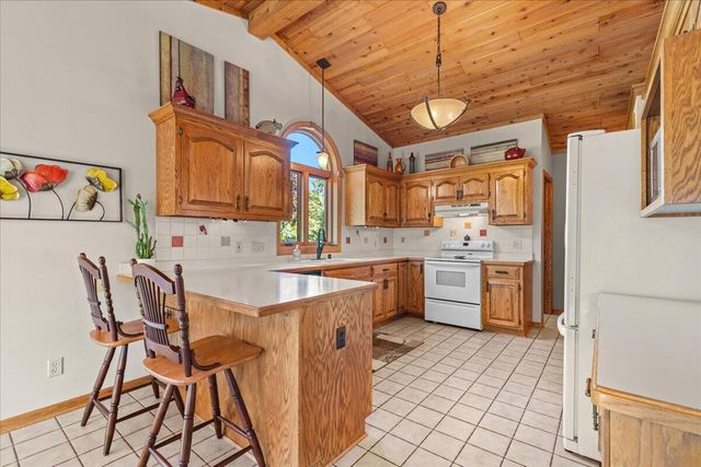 N103W15923 Founders LANE, Germantown, WI 53022