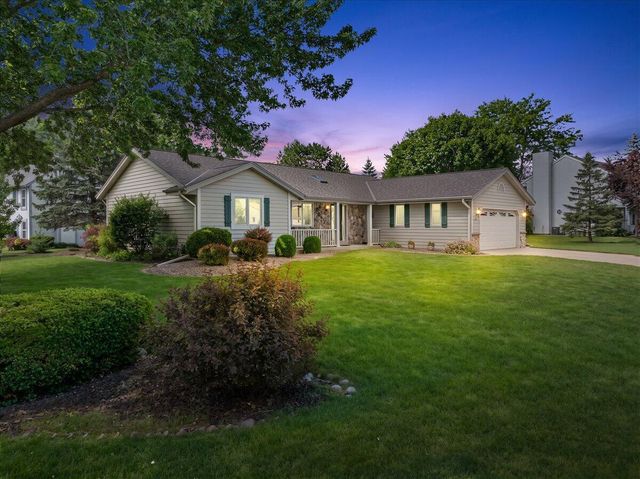 N103W15923 Founders LANE, Germantown, WI 53022
