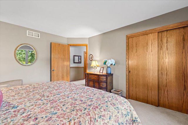 N103W15923 Founders LANE, Germantown, WI 53022