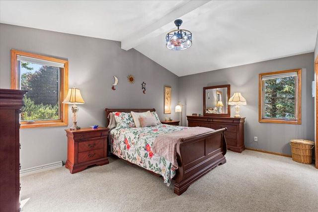 N103W15923 Founders LANE, Germantown, WI 53022
