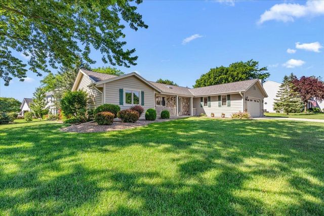 N103W15923 Founders LANE, Germantown, WI 53022