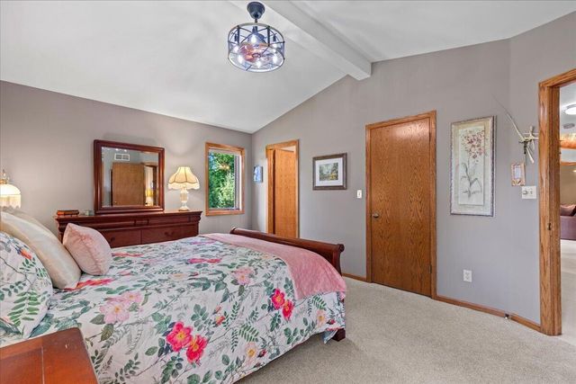 N103W15923 Founders LANE, Germantown, WI 53022
