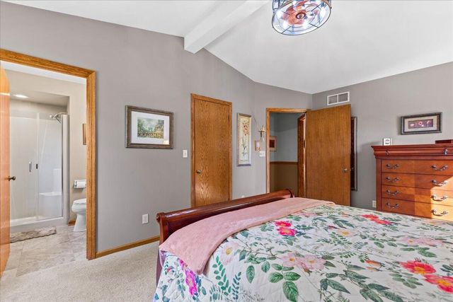 N103W15923 Founders LANE, Germantown, WI 53022